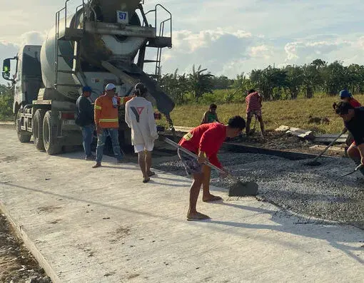 Road concrete pouring Iloilo City Transit mixer concrete pouring Iloilo